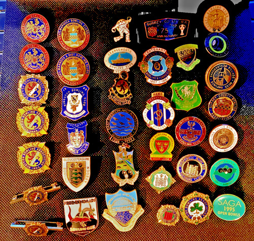 Vintage bowling club enamel - bowling,