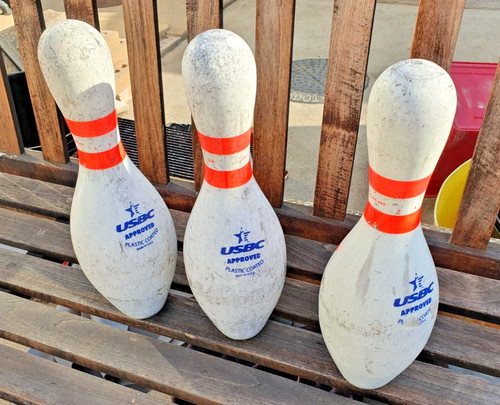 Ten pin bowling pins - ten,
