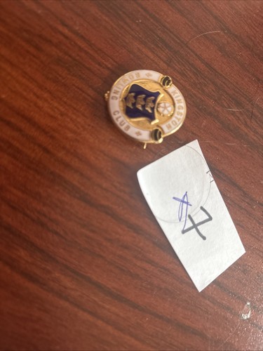 Kingston bowling club pin - kingston,