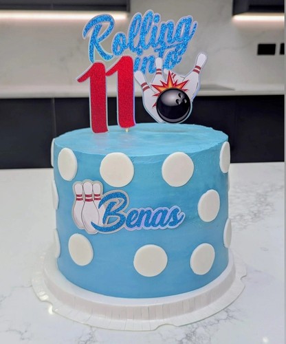 Custom bowling pin cake - pin,