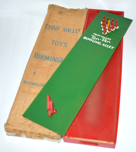 Vintage chad valley - valley, pin